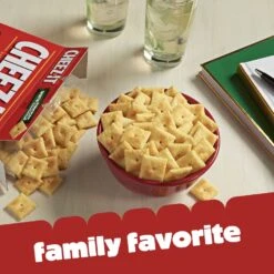 Cheez-It White Cheddar Cheese Crackers -Snack Shop 0 1315f7087fa27a4c1f310e1b4e5990c0