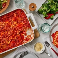 Prego Traditional Pasta Sauce -Snack Shop 0 21ed8f9268f755b3804220c95bd3dabd