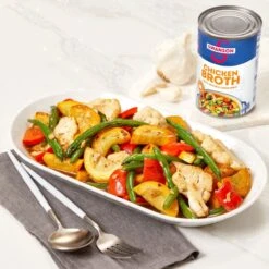 Swanson Gluten Free Chicken Broth - 14.5 Fl Oz -Snack Shop 18 057a0667382a37f70bb2d83b34e4ad01