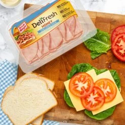 Oscar Mayer Deli Fresh Honey Uncured Ham Sliced Lunch Meat Tray -Snack Shop 2 847999c1fd5a6af207b1090a089a660c