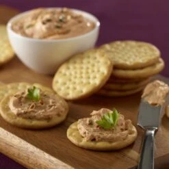 Toasteds Buttercrisp Crackers -Snack Shop 3 4c399d0fb82ceb68c05d2a85f72f9246