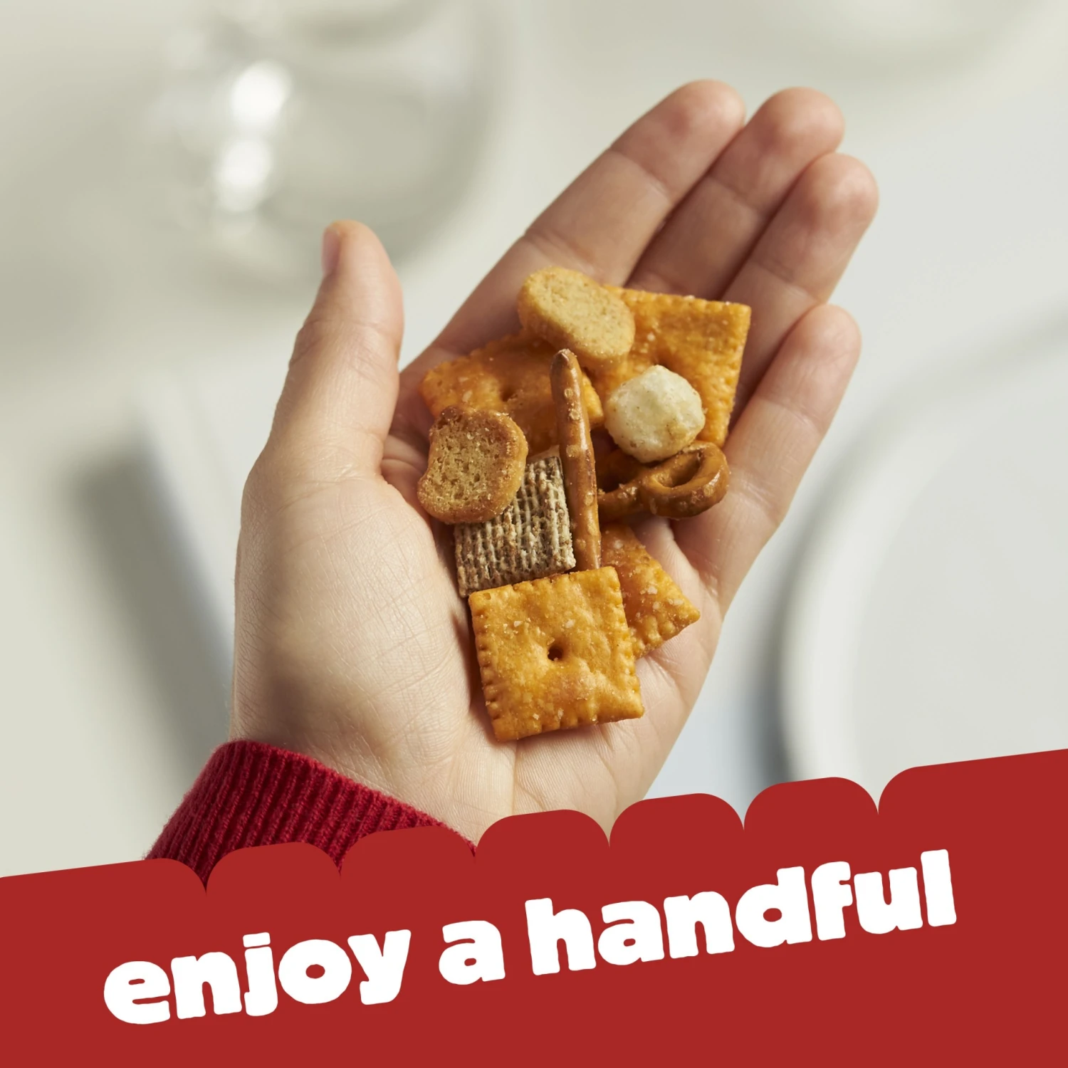 Cheez-It Classic Snack Mix 4 Cheez-It Classic Snack Mix - Image 2