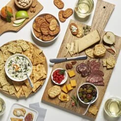 Town House Kellogg's Town House Original Snack Crackers - 13.8oz -Snack Shop 77 8b93bc1e2dc9c7e911eb820bab394094